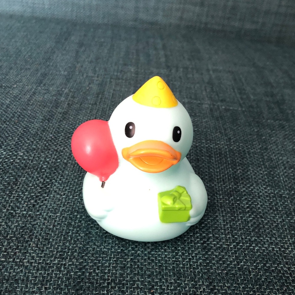 🐰 Party Rubber Duck with Red Balloon and Green Gift